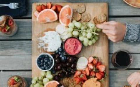HOW COULD YOUR DIET BE AFFECTING YOUR MIND? FOOD FOR THOUGHT