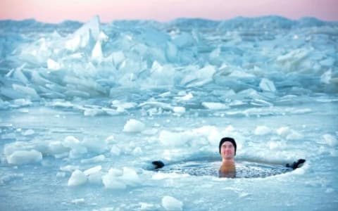 CAN COLD-WATER SWIMMING HELP FIGHT DEMENTIA?